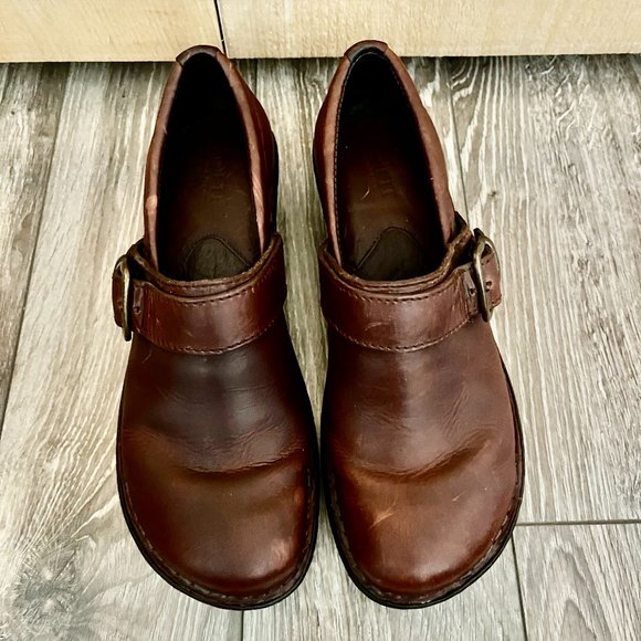 Brown Leather Clogs - Picture 1 of 5